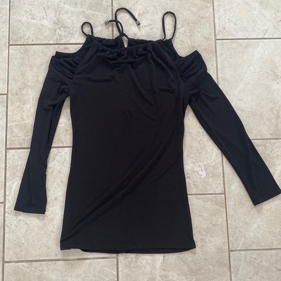 Julian Chang Black Cold Shoulder Top - Picture 8 of 9